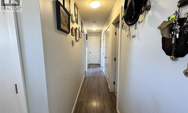 2402 Coldwater Avenu...