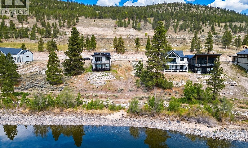 6528 Waterside Trail...