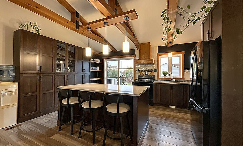$695,000 - Split Lev...