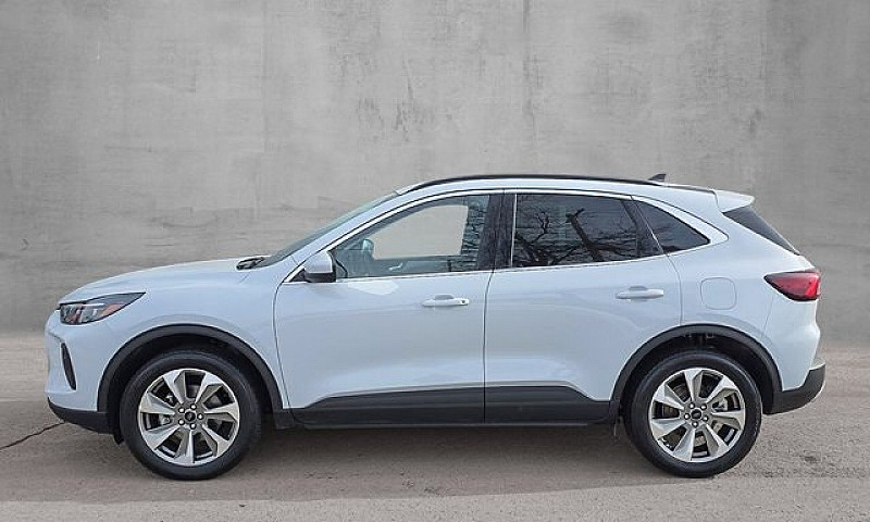 2025 Ford Escape Pla...