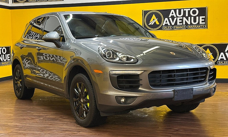 2016 Porsche Cayenne...