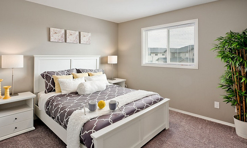 Foxdale Place - 3 Be...