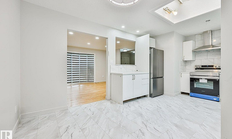 4324 70 St Nw Edmont...