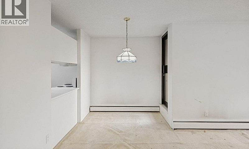 301 1995 Beach Avenu...
