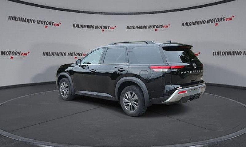 2024 Nissan Pathfind...