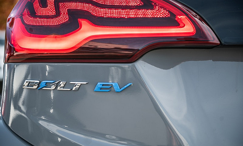 2020 Chevrolet Bolt ...