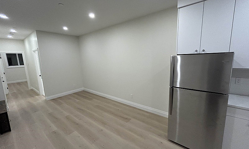 Basement Suite 13799...