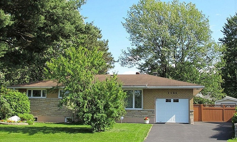 $627,900 - Bungalow ...