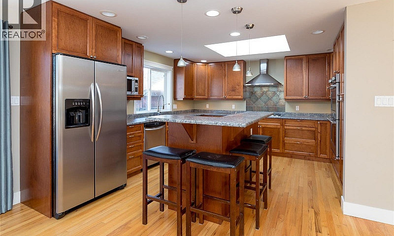 590 Ridley Dr Colwoo...