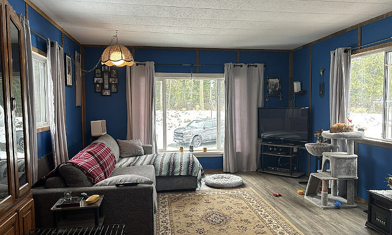 #208- 380 Martindale...