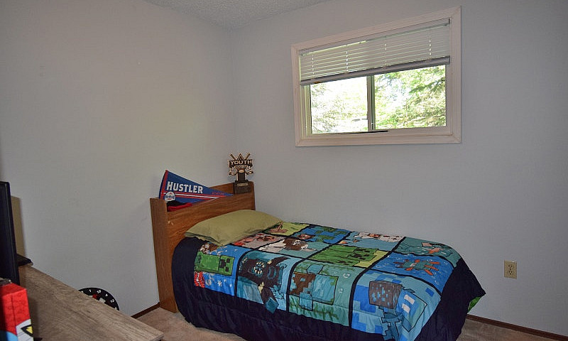 3 Bedroom Riverview ...