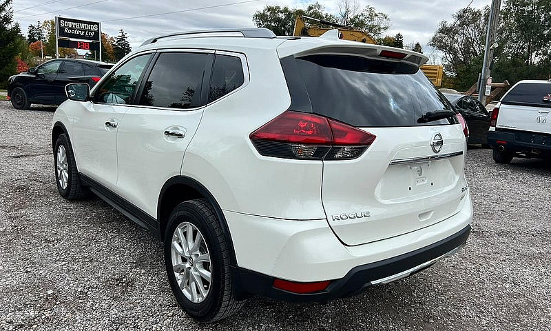 2018 Nissan Rogue Aw...