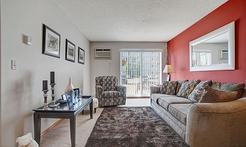 2 Bed X 1 Bath Apart...