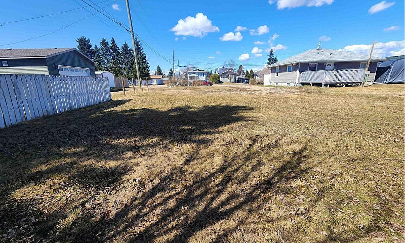 5007 58 St Cold Lake...