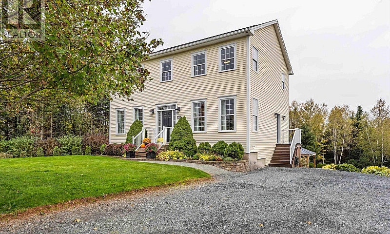 74 Bonavista Avenue ...