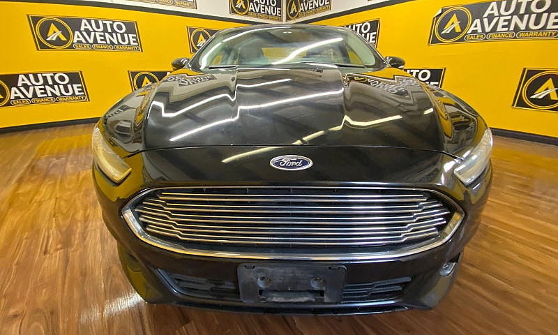 2014 Ford Fusion Se ...