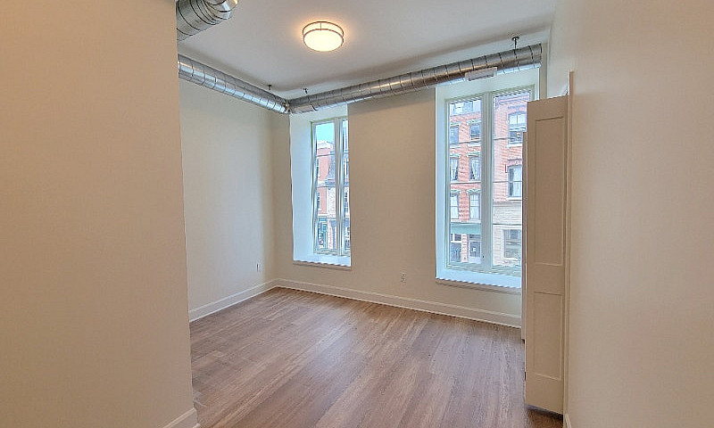 2 Bedroom Suite - Lo...