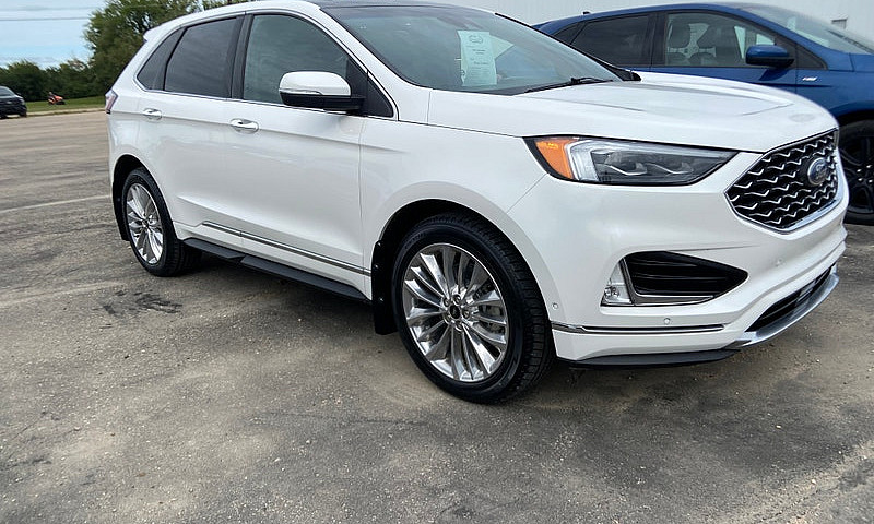 Ford Edge Titanium 2...