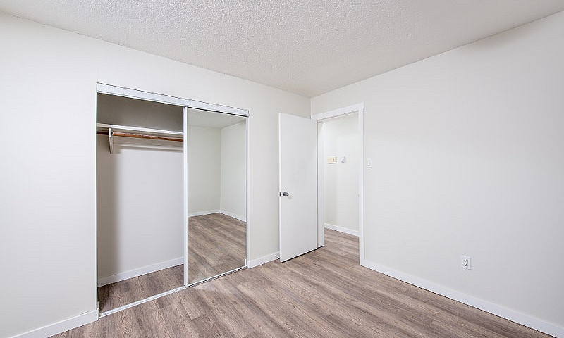 Hampton Lane - 1 Bed...