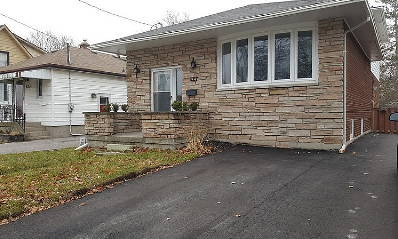 2 Bedroom Upper Leve...