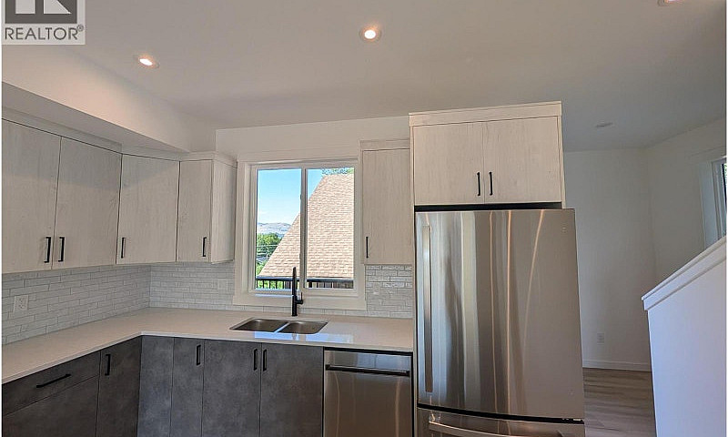 3602 Pleasant Valley...