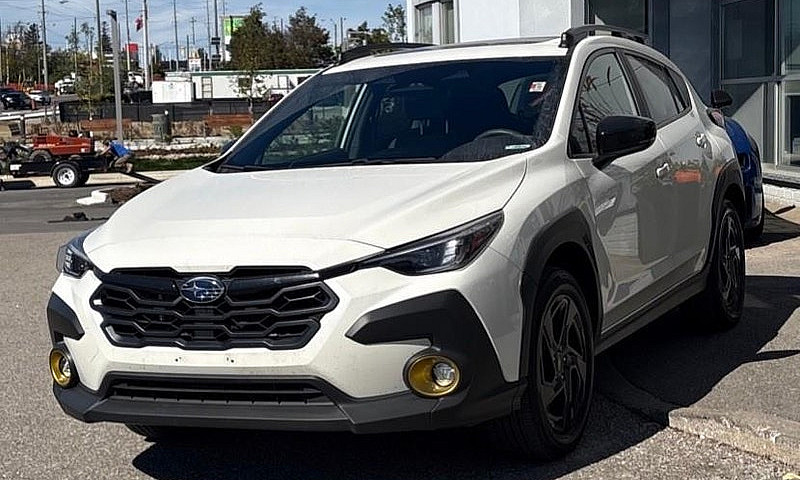 2025 Subaru Crosstre...