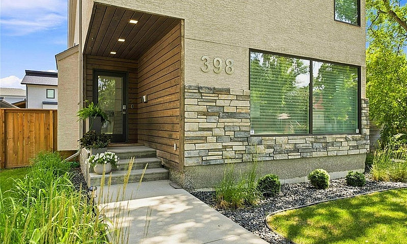 398 Beaverbrook Stre...