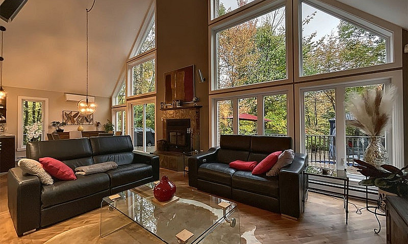 $749,000 - 2 Storey ...