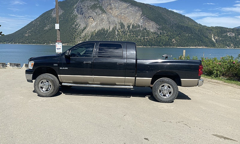 2008 Dodge Mega Cab ...