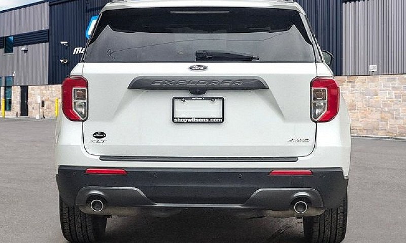 2024 Ford Explorer X...