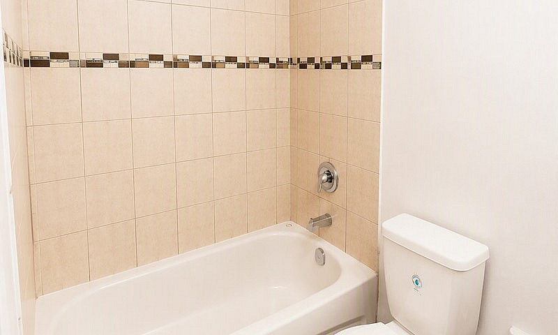 Bachelor Apartment F...
