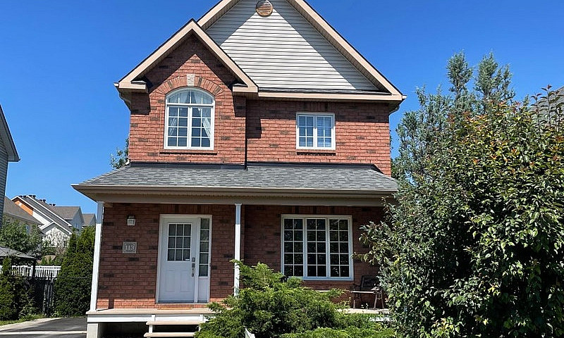 $589,000 - 2 Storey ...