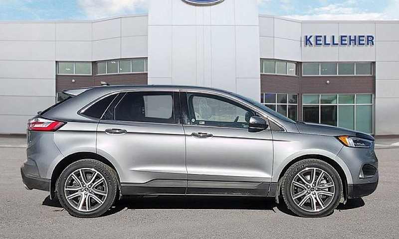 2022 Ford Edge Titan...