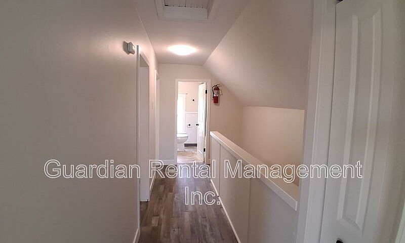 1 Bedroom, 1 Bath Un...