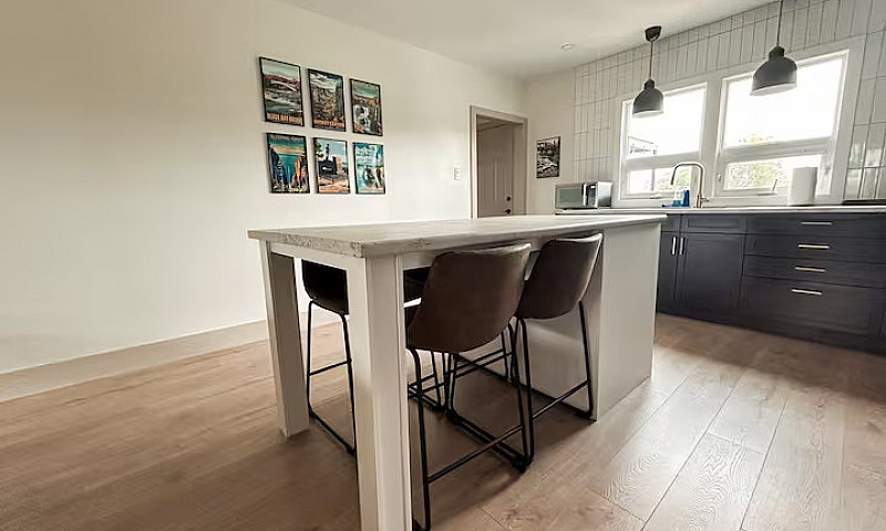 3-Bedroom, 2-Bathroo...