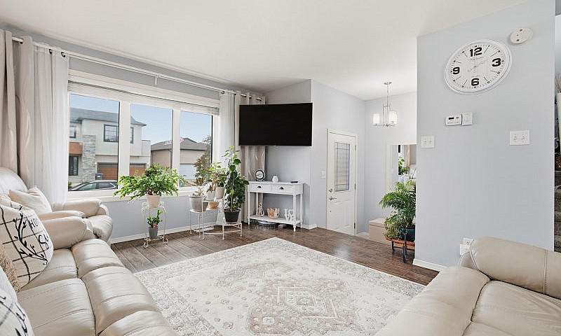 3 Bedroom Home For S...