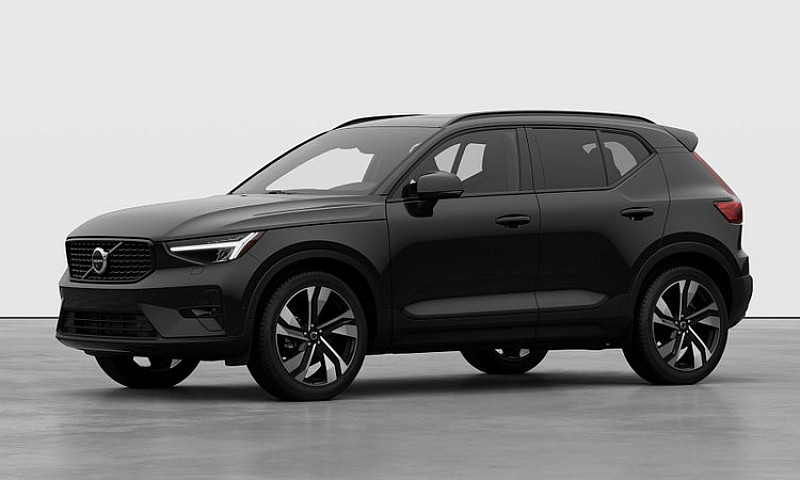 2026 Volvo Xc40...