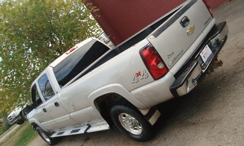 2005 Chevrolet Silve...