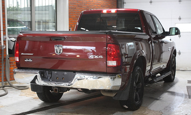 2018 Ram 1500 Outdoo...