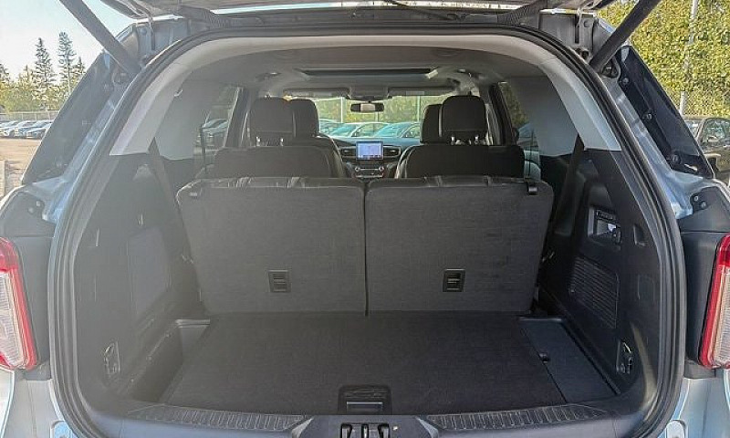 2020 Ford Explorer L...