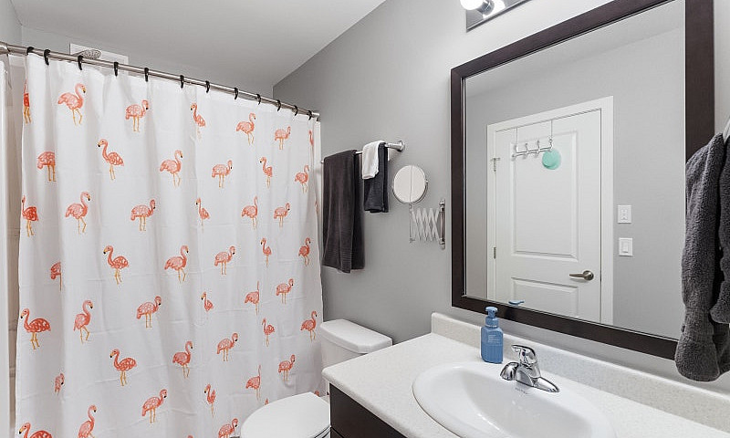 Condo For Sale !! Pe...