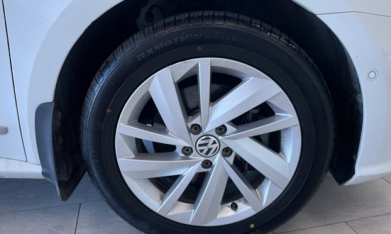 2018 Volkswagen Pass...