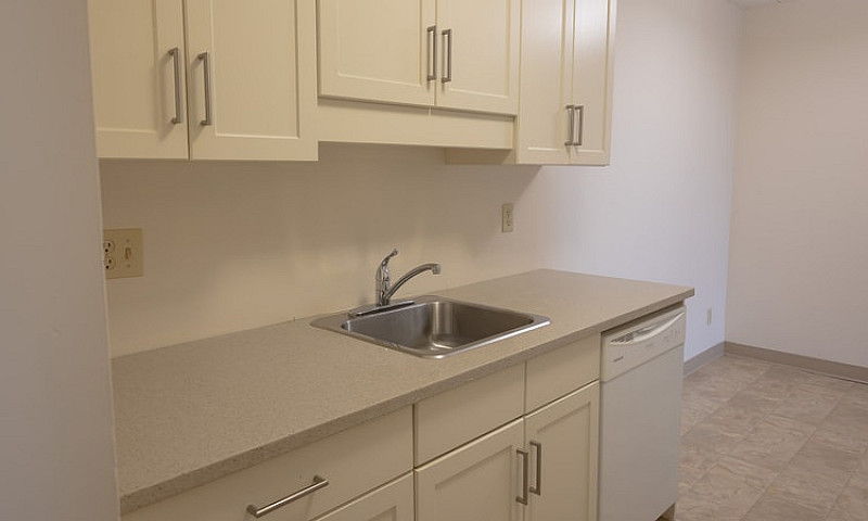 Summerland Apartment...