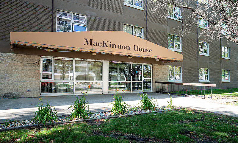 969 Cambridge St- Th...