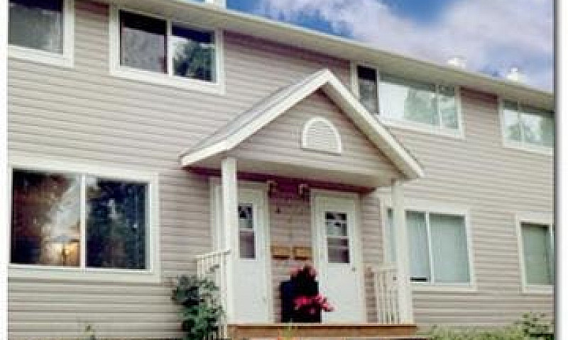 3 Bedroom Townhouse ...