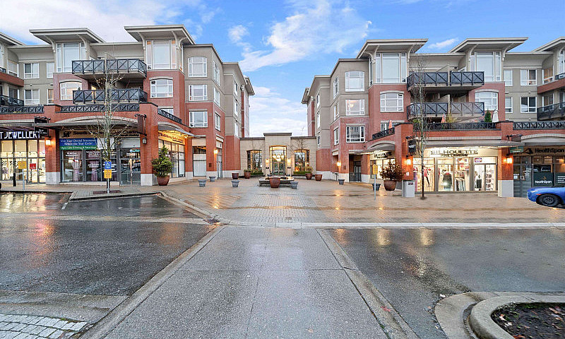 214 2970 King George...