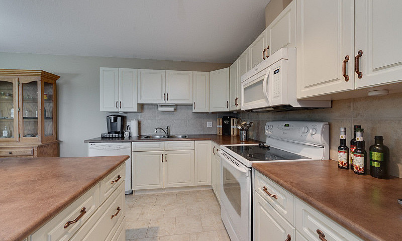 Beautiful Condo In S...