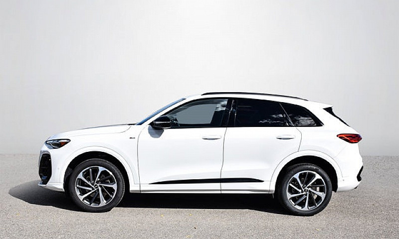 2025 Audi Q5 Progres...
