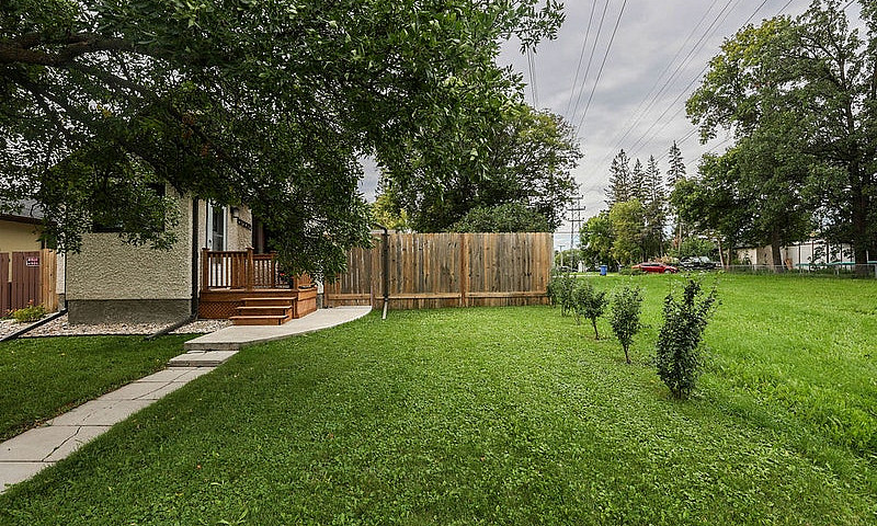 Fully Renovated 2 Br...