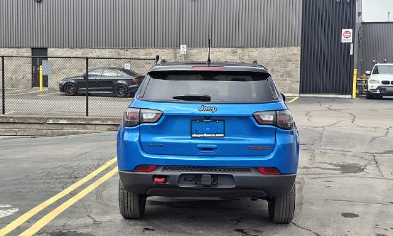 2022 Jeep Compass Tr...